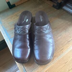 Clarks Women Bluemanor Clogs SZ 9.5 Brown Leather Comfort Classic Casual 80789